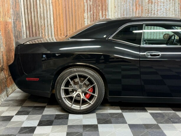 dodge-challenger-bensin-2008-big-4
