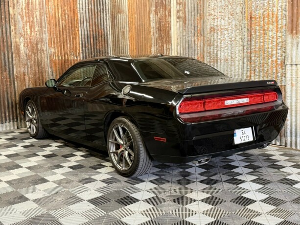 dodge-challenger-bensin-2008-big-10