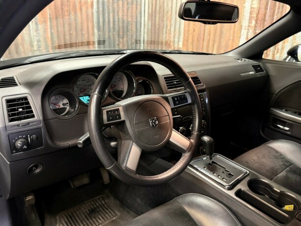 dodge-challenger-bensin-2008-big-21