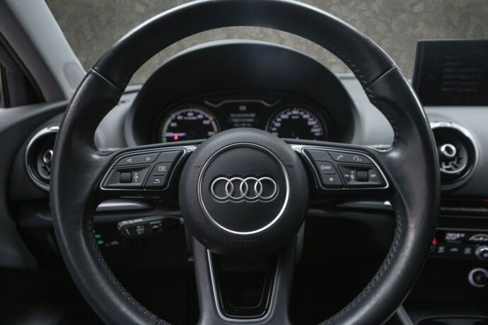 audi-a3-elektrisitetbensin-2017-big-10