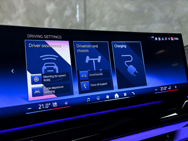 bmw-i5-elektrisitet-2025-big-18