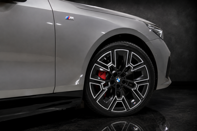 bmw-i5-elektrisitet-2025-big-29