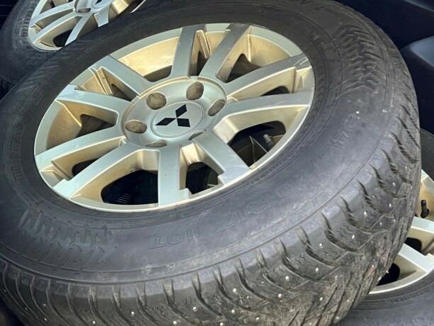 mitsubishi-pajero-diesel-2014-big-29