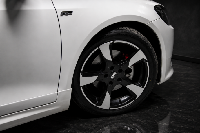 volkswagen-scirocco-bensin-2014-big-21