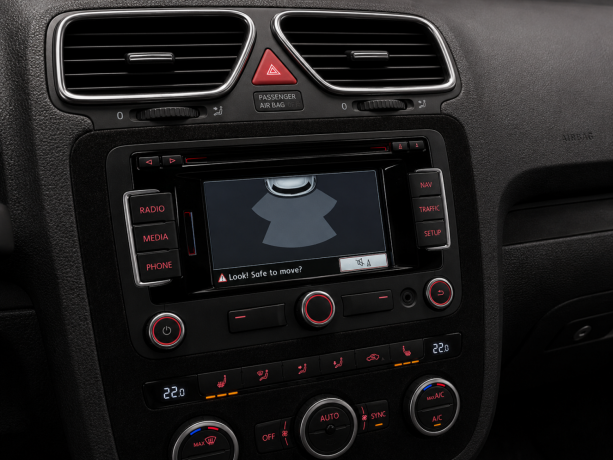 volkswagen-scirocco-bensin-2014-big-12