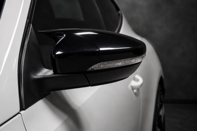 volkswagen-scirocco-bensin-2014-big-19