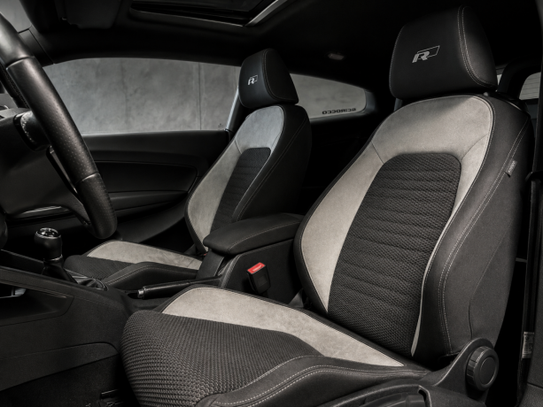 volkswagen-scirocco-bensin-2014-big-7