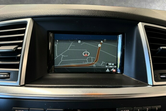 mercedes-benz-ml250-diesel-2015-big-20