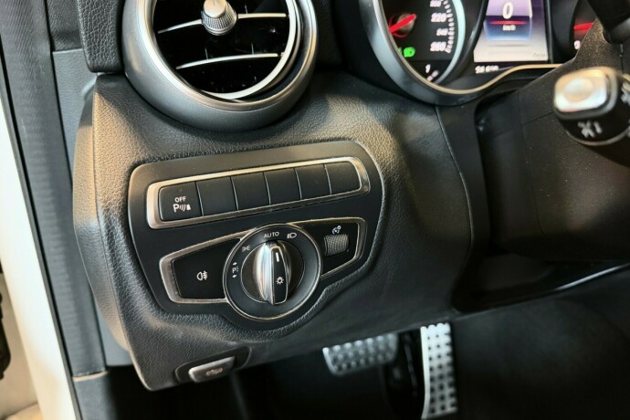 mercedes-benz-c-klasse-elektrisitetbensin-2018-big-20