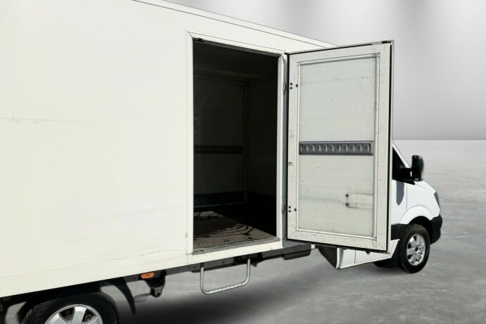 mercedes-benz-sprinter-diesel-2016-big-6