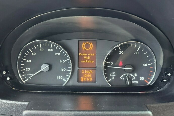 mercedes-benz-sprinter-diesel-2016-big-18