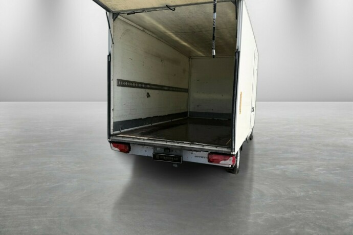 mercedes-benz-sprinter-diesel-2016-big-11