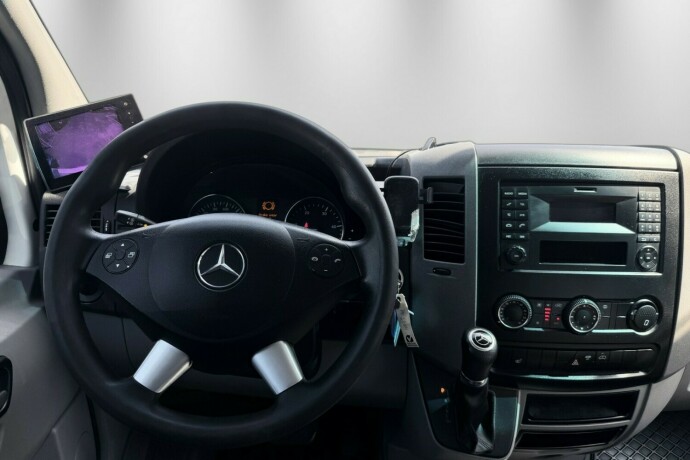 mercedes-benz-sprinter-diesel-2016-big-13