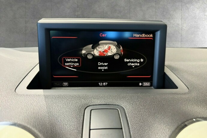 audi-a1-bensin-2012-big-15