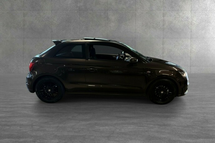 audi-a1-bensin-2012-big-6