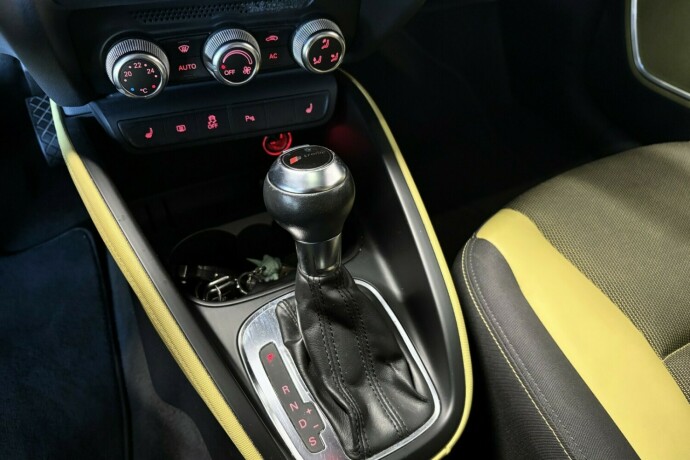 audi-a1-bensin-2012-big-16