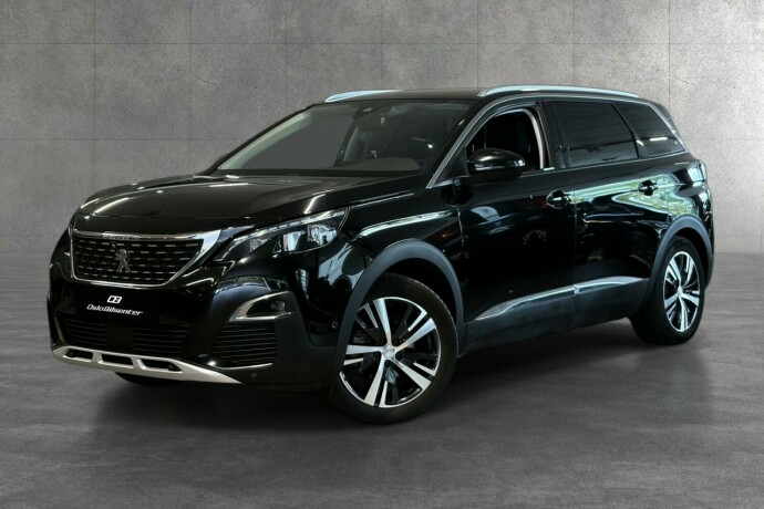 peugeot-5008-bensin-2018-big-1
