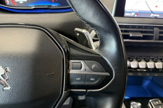 peugeot-5008-bensin-2018-big-20