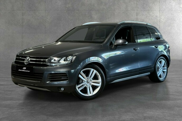 volkswagen-touareg-diesel-2012-big-1