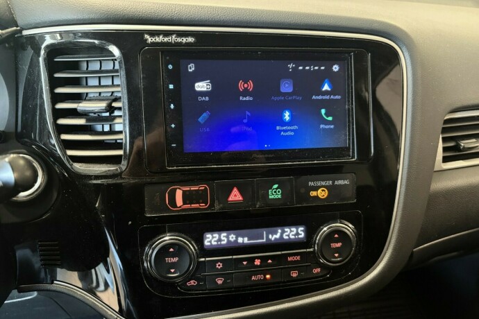 mitsubishi-outlander-elektrisitetbensin-2014-big-11