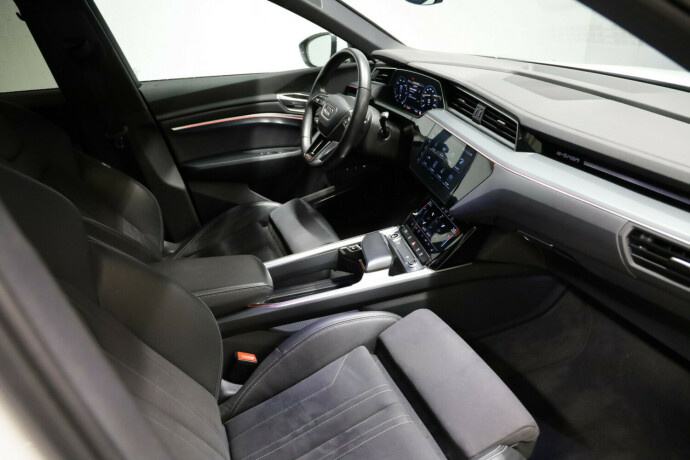 audi-q8-e-tron-elektrisitet-2024-big-8