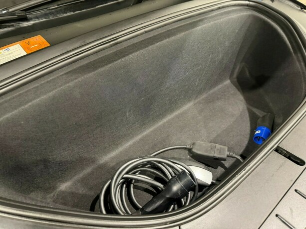 tesla-model-x-elektrisitet-2017-big-14