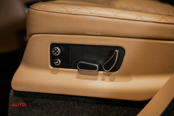 bentley-bentayga-bensin-2018-big-67