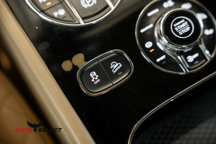 bentley-bentayga-bensin-2018-big-55