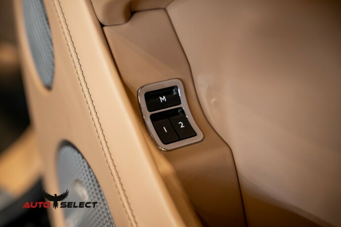 bentley-bentayga-bensin-2018-big-78