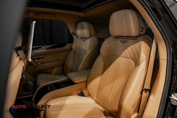 bentley-bentayga-bensin-2018-big-64