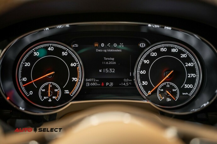 bentley-bentayga-bensin-2018-big-37