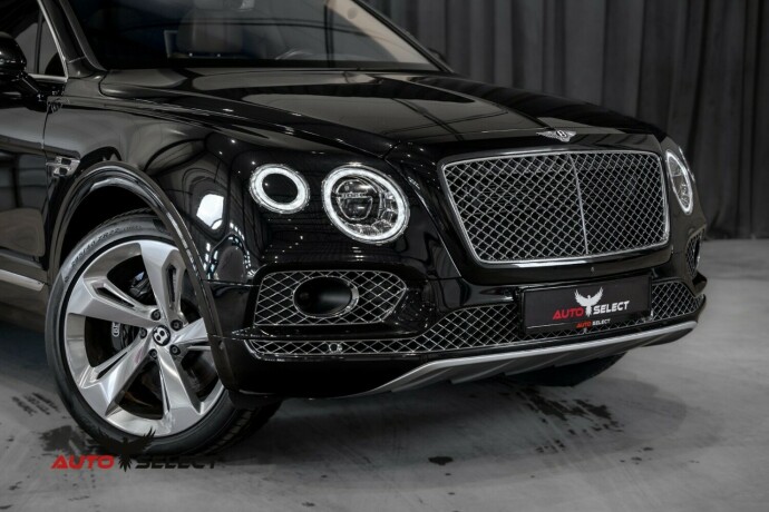 bentley-bentayga-bensin-2018-big-1
