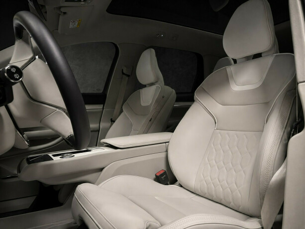 volvo-ex90-elektrisitet-2025-big-7