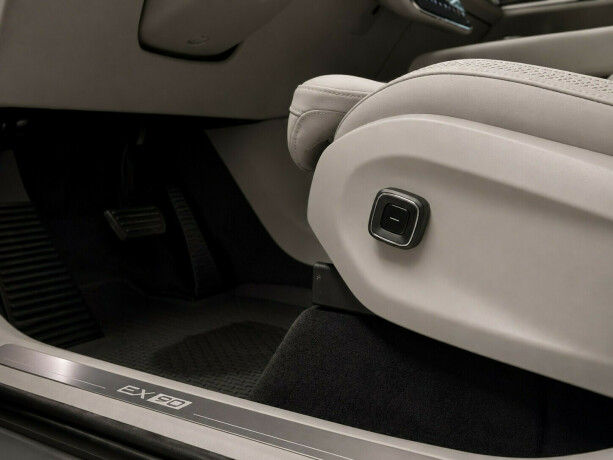 volvo-ex90-elektrisitet-2025-big-22