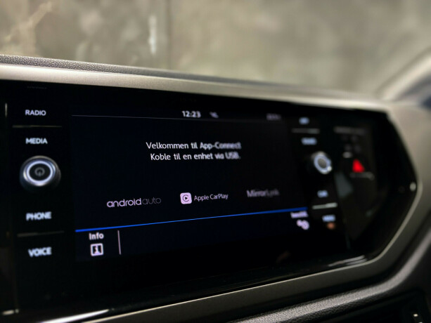 volkswagen-polo-bensin-2019-big-9