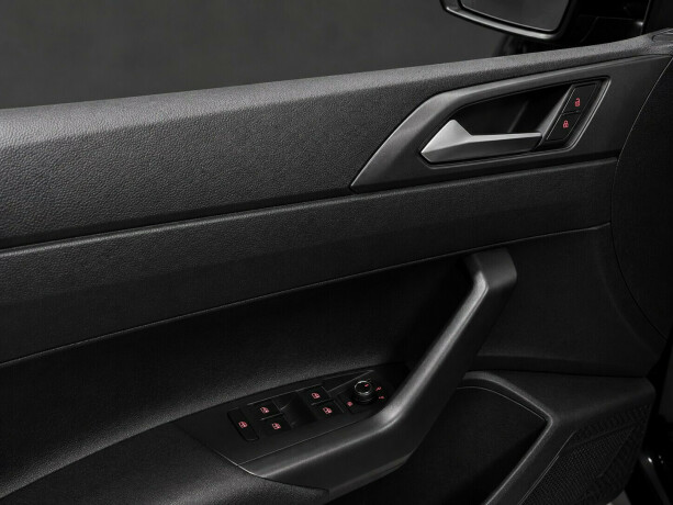 volkswagen-polo-bensin-2019-big-17
