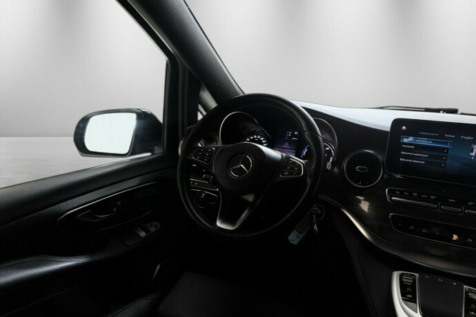 mercedes-benz-eqv-elektrisitet-2022-big-12