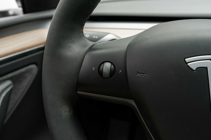 tesla-model-y-elektrisitet-2024-big-16