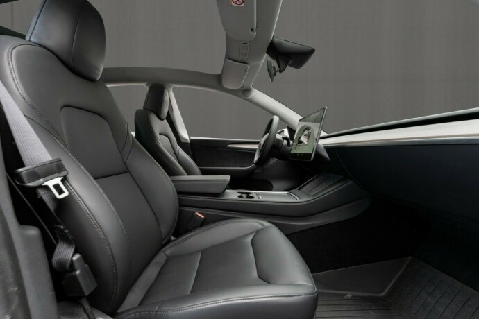 tesla-model-y-elektrisitet-2024-big-38