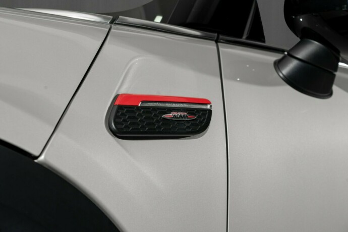mini-john-cooper-works-bensin-2024-big-21