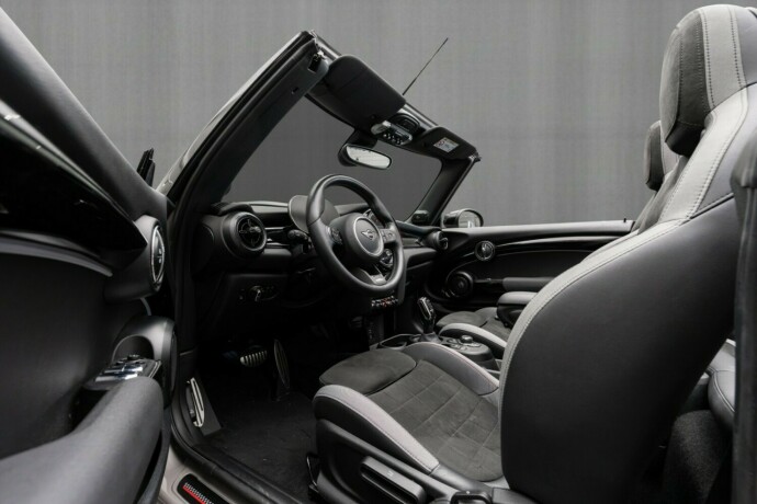 mini-john-cooper-works-bensin-2024-big-45