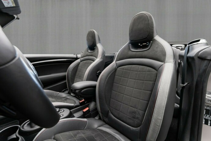mini-john-cooper-works-bensin-2024-big-47