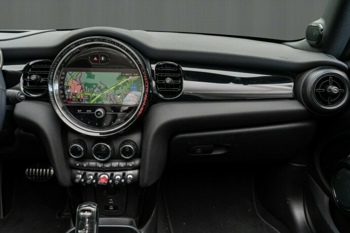 mini-john-cooper-works-bensin-2024-big-32