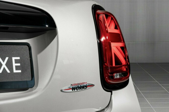 mini-john-cooper-works-bensin-2024-big-17