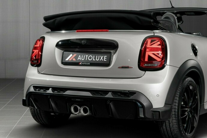 mini-john-cooper-works-bensin-2024-big-14