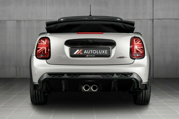 mini-john-cooper-works-bensin-2024-big-9