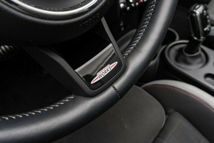 mini-john-cooper-works-bensin-2024-big-30