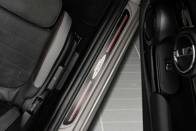 mini-john-cooper-works-bensin-2024-big-55