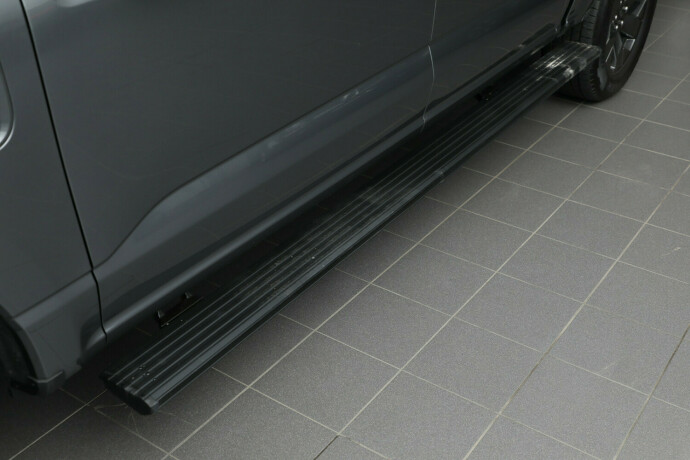 ford-f-150-elektrisitet-2023-big-38