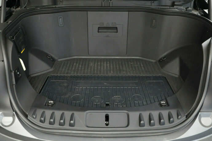 ford-f-150-elektrisitet-2023-big-39